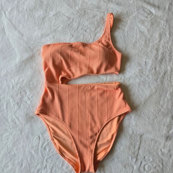 Aerie Women’s One Shoulder Coral Ribbed Swimsuit Size M Cutout One Piece - Picture 2 of 5